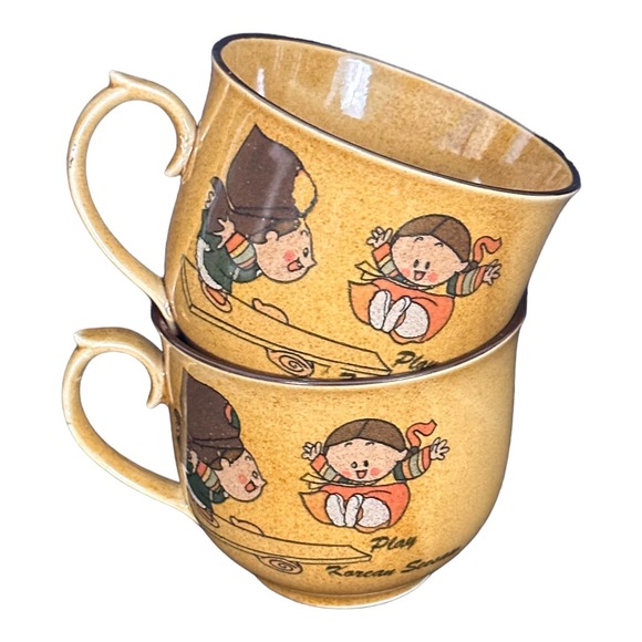Vintage Korean Coffee Tea Mug Set 2 Children Playing Folk Music - Picture 2 of 10